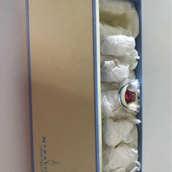 Newbridge silver napkin rings - Picture 2 of 3